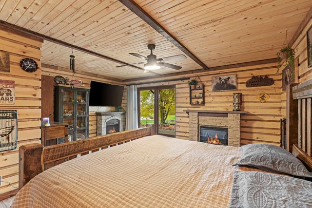 74500 240th Street, Albert Lea, MN 56007