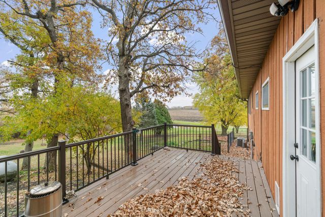 74500 240th Street, Albert Lea, MN 56007