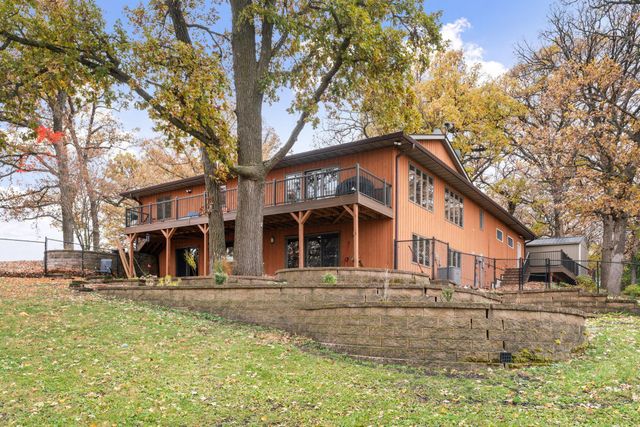 74500 240th Street, Albert Lea, MN 56007