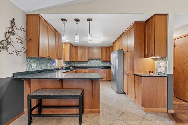 74500 240th Street, Albert Lea, MN 56007