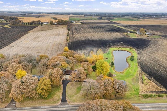 74500 240th Street, Albert Lea, MN 56007