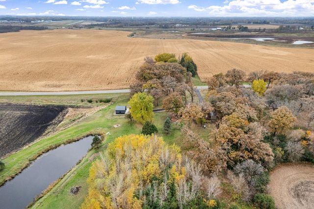 74500 240th Street, Albert Lea, MN 56007