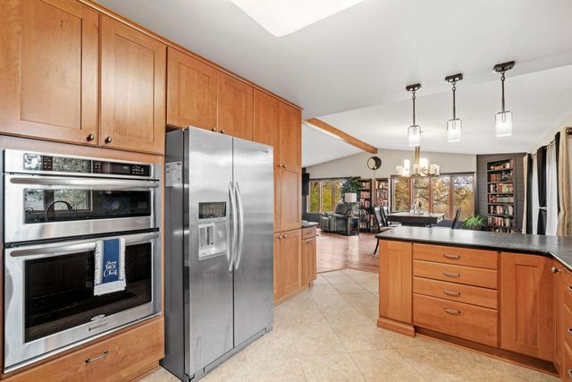 74500 240th Street, Albert Lea, MN 56007