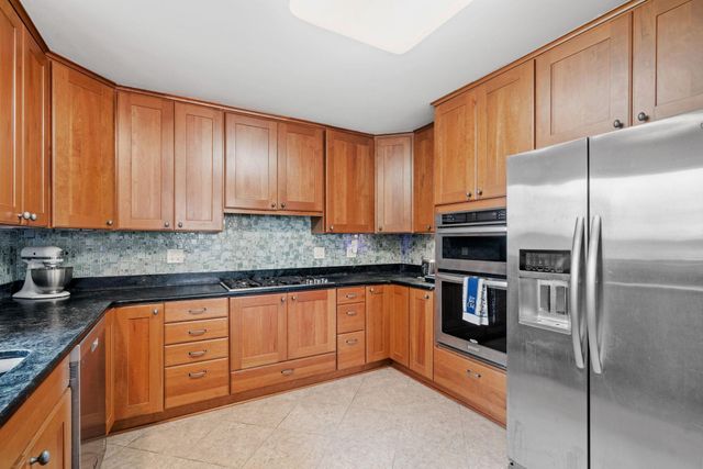 74500 240th Street, Albert Lea, MN 56007