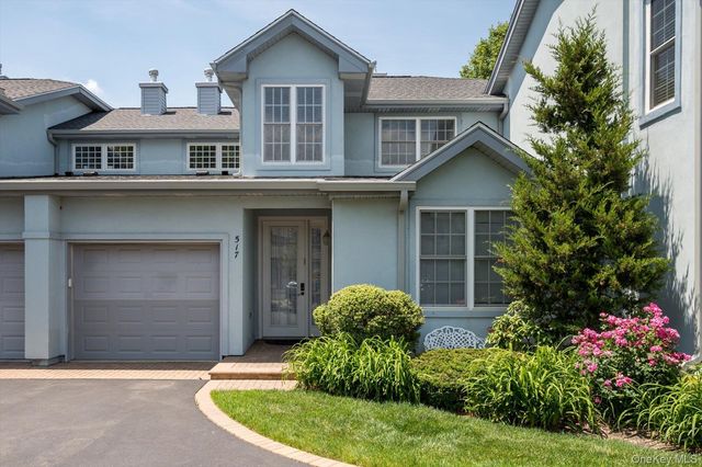517 Bardini Drive, Melville, NY 11747