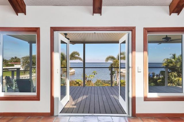 3601 COQUINA KEY DRIVE SE, St Petersburg, FL 33705