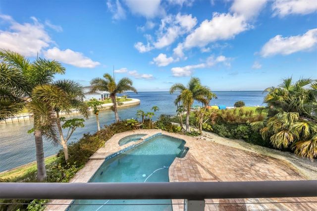 3601 COQUINA KEY DRIVE SE, St Petersburg, FL 33705