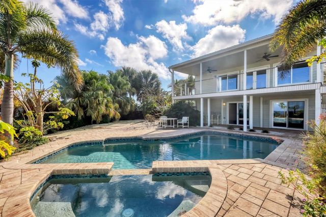 3601 COQUINA KEY DRIVE SE, St Petersburg, FL 33705