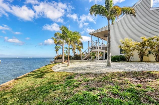 3601 COQUINA KEY DRIVE SE, St Petersburg, FL 33705