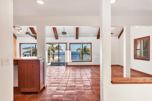 3601 COQUINA KEY DRIVE SE, St Petersburg, FL 33705