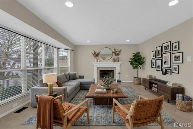 32 Hickory Valley Court, Wildwood, MO 63011