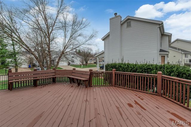 32 Hickory Valley Court, Wildwood, MO 63011