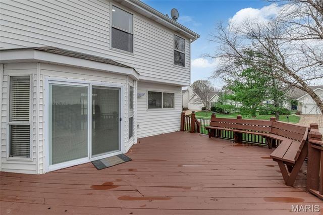 32 Hickory Valley Court, Wildwood, MO 63011