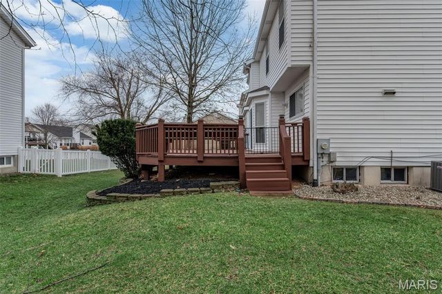 32 Hickory Valley Court, Wildwood, MO 63011