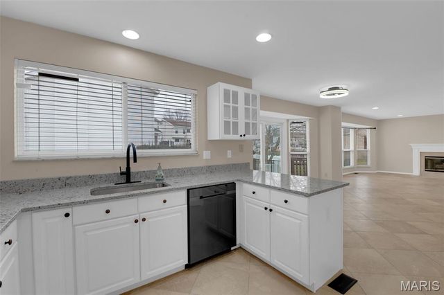 32 Hickory Valley Court, Wildwood, MO 63011