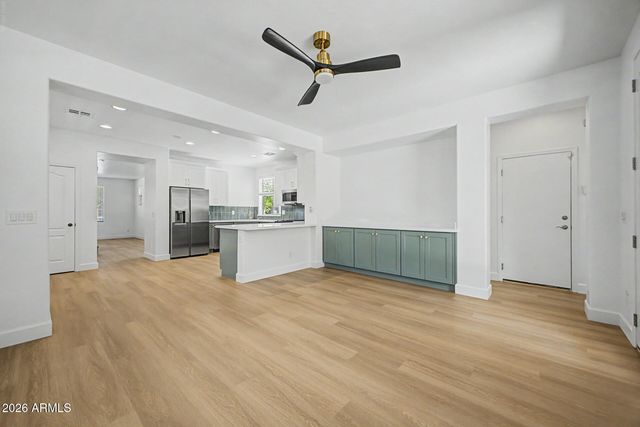 3317 E CARLA VISTA Drive, Gilbert, AZ 85295