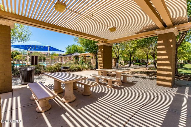 3317 E CARLA VISTA Drive, Gilbert, AZ 85295