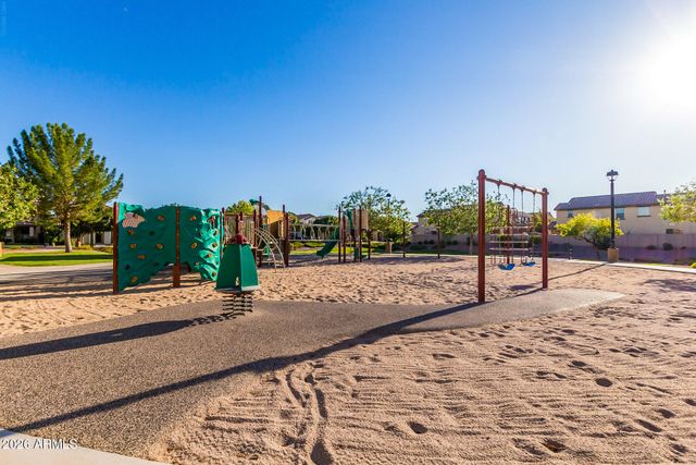 3317 E CARLA VISTA Drive, Gilbert, AZ 85295