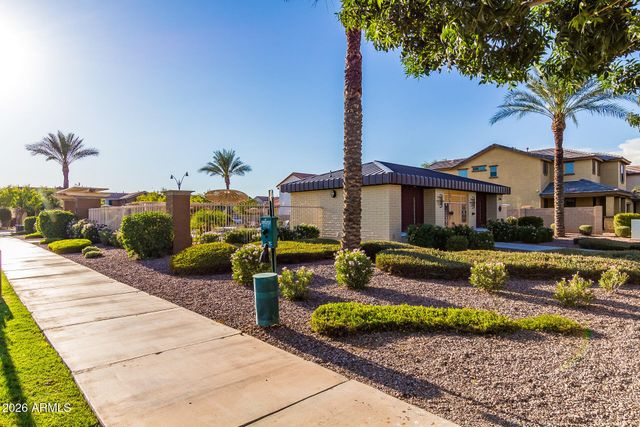 3317 E CARLA VISTA Drive, Gilbert, AZ 85295