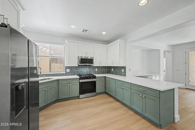 3317 E CARLA VISTA Drive, Gilbert, AZ 85295
