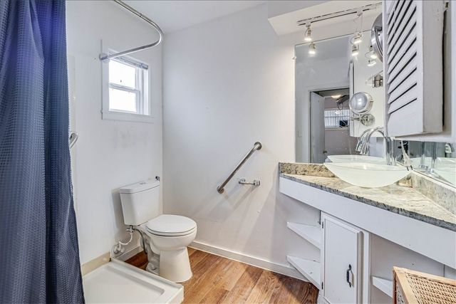 141 W White Ave, Port Aransas, TX 78373