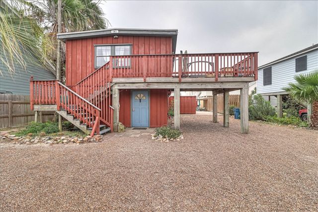 141 W White Ave, Port Aransas, TX 78373