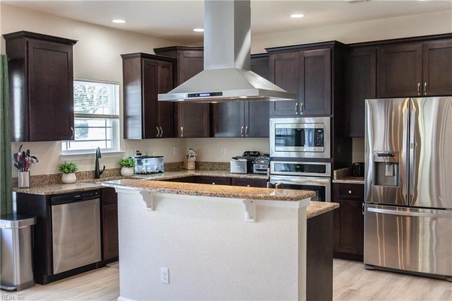 43 Cavalier RD, Hampton, VA 23669