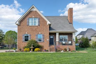5017 Republic Ave, Murfreesboro, TN 37129