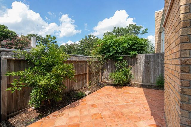 1573 W Sam Houston Parkway S, Houston, TX 77042
