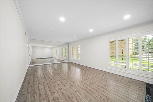 1573 W Sam Houston Parkway S, Houston, TX 77042