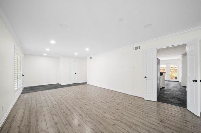 1573 W Sam Houston Parkway S, Houston, TX 77042