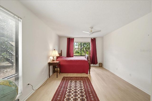 1711 PELICAN COVE ROAD 341, Sarasota, FL 34231