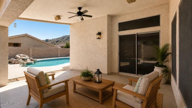 8965 E HILLVIEW Street, Mesa, AZ 85207