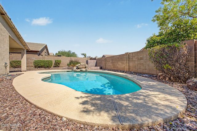 8965 E HILLVIEW Street, Mesa, AZ 85207