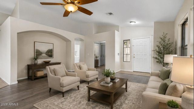 8965 E HILLVIEW Street, Mesa, AZ 85207