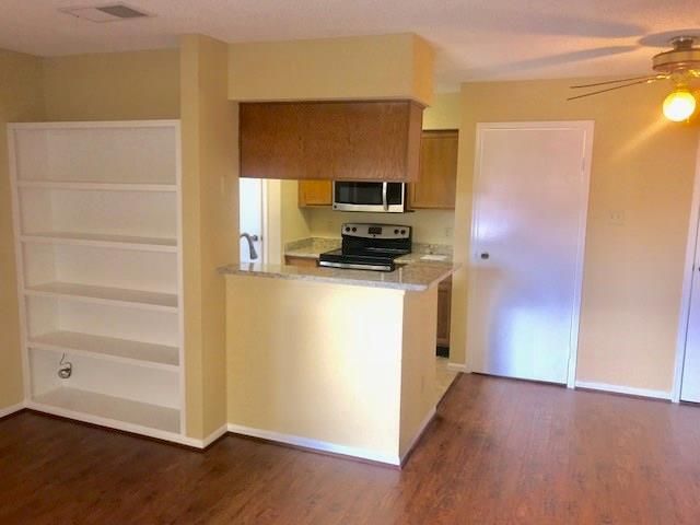 2120 El Paseo Street 2908, Houston, TX 77054