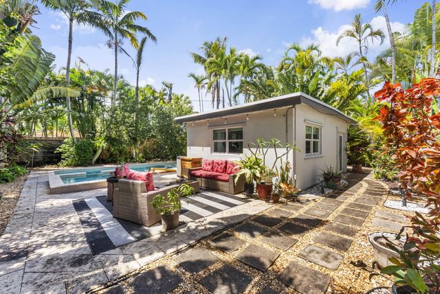 1627 NE 17TH Avenue, Fort Lauderdale, FL 33305
