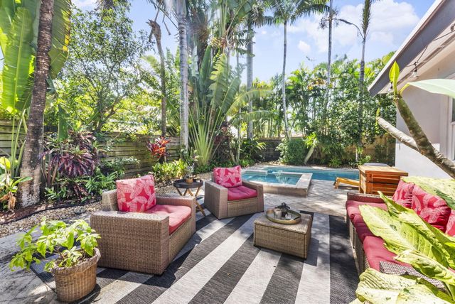 1627 NE 17TH Avenue, Fort Lauderdale, FL 33305