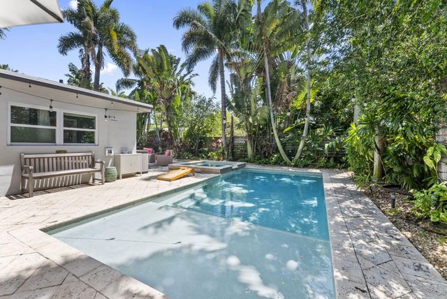 1627 NE 17TH Avenue, Fort Lauderdale, FL 33305
