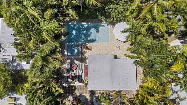 1627 NE 17TH Avenue, Fort Lauderdale, FL 33305