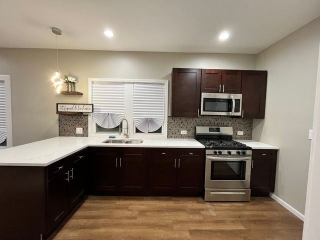 893 Greenbay Avenue, Calumet City, IL 60409