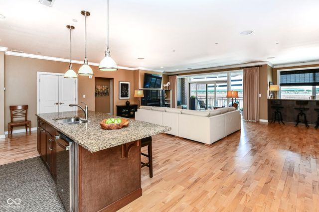 333 Massachusetts Avenue 303, Indianapolis, IN 46204