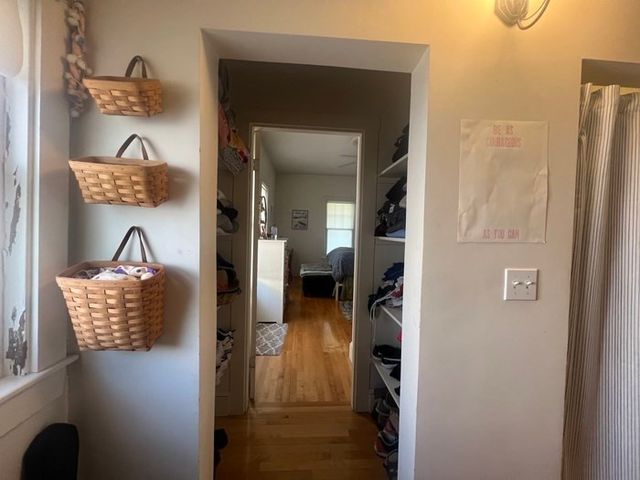 27 Holton 1, Medford, MA 02155