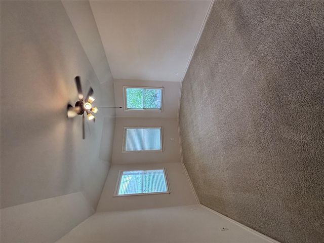 3906 Links LN, Round Rock, TX 78664