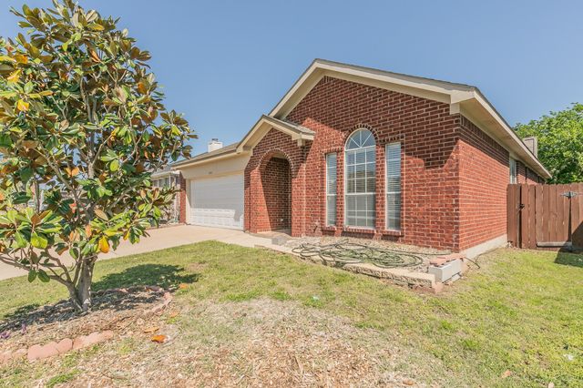 4333 Park Creek Circle N, Fort Worth, TX 76137