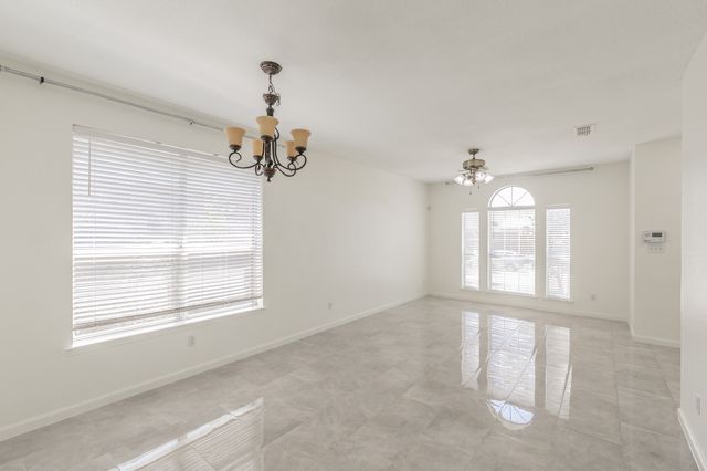 4333 Park Creek Circle N, Fort Worth, TX 76137