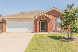 4333 Park Creek Circle N, Fort Worth, TX 76137