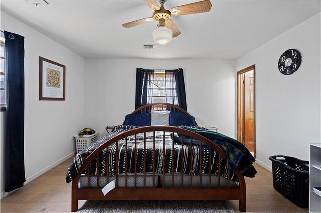 220 E 2nd Avenue, Caney, KS 67333