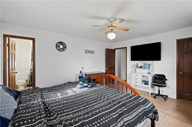 220 E 2nd Avenue, Caney, KS 67333