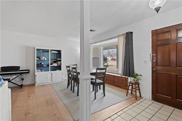 220 E 2nd Avenue, Caney, KS 67333